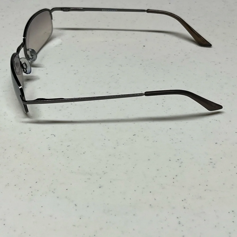 Dockers Polarized Sunglasses Smoked Lenses Metal Frame UV Protection
